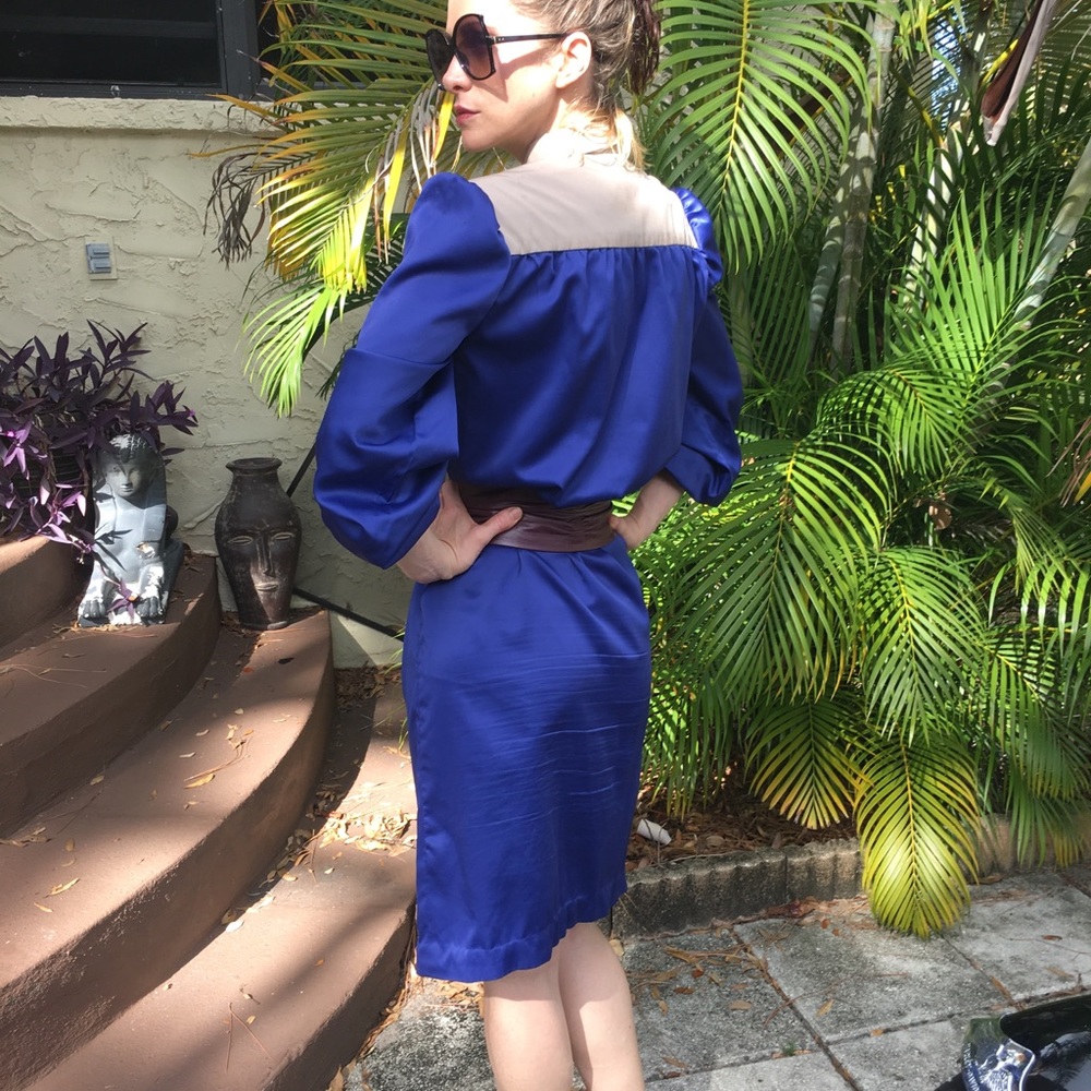 European blue dress - Picture 4 of 6